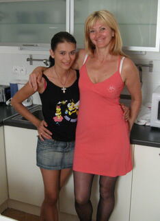 This Kinky Housewife Loves The Girl Next Door