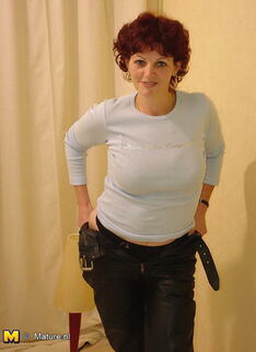 This Mama Will Strip Espaecially For You