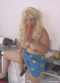 This Lonely Housewife Loves Playing With Her Toys And Fruit