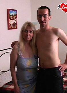 Blonde Mature Sexfreak On A Roll