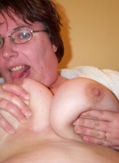 Raunchy Mature Slut