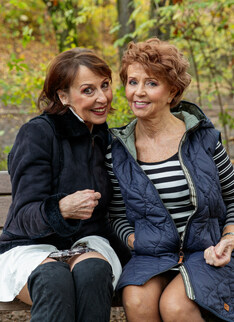Mature.nl - Running toyboy has the best threesome with horny grannies Danny and Romana