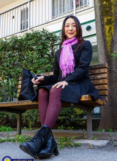 Mature.nl - Miho Wakabayashi is a Japanese cheating MILF who has an sexdate with a toyboy