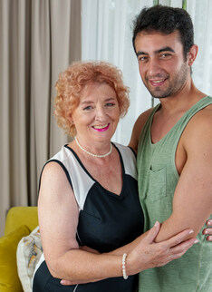 Mature.nl - Grandma Noretta loves to fuck her young helper as a way to thank him