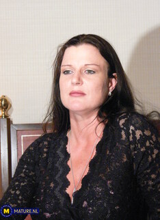 Valerie is a 35 year old hairy, big natural tits MILF who showed us how she get's an orgasm