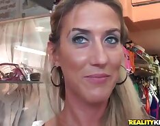 I get wonderful footjob by one naughty chick