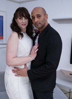 Naughty housewife Toni Lace doing a horny black guy