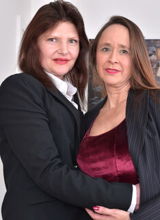 Two hairy British housewives getting full lesbian