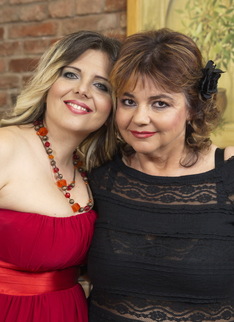 Naughty lesbian housewives make it big
