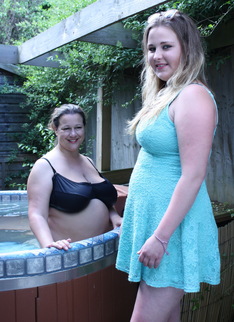 Chubby babe doing a naughty British lesbian BBW