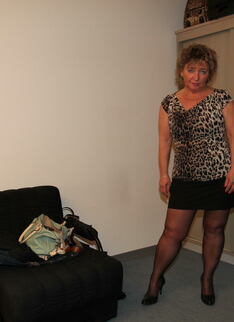 This German housewife gets very frisky