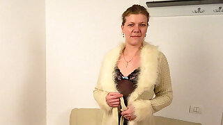 This Mature Slut Loves To Play On Her Couch