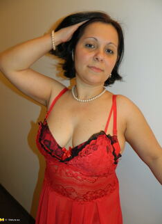 Naughty Housewife Playing With Her Pussy