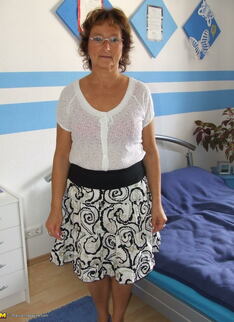 Kinky Mature Gabriele Loves To Be Tied Up