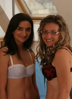 Two Horny Housewives Lezzin Eachother Up