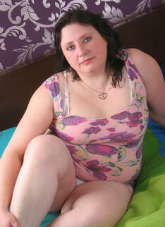 Chubby Housewife Caught Playing On Her Bed