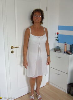 Hairy Amateur Housewife Playing With Her Toy