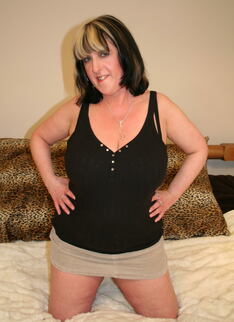 Big Breasted Kinky Mature Slut Makes Us All Wild