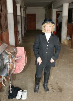 Mature Slut Playing With Herself In A Barn