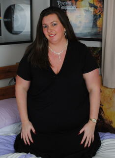 This Big Mature Lady Loves To Get Dirty