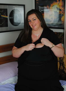 This Big Mature Lady Loves To Get Dirty