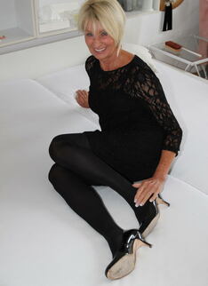 German Housewife Franziska Gets Very Naughty
