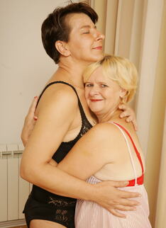 Two Mature Lesbians Go At It