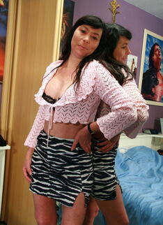 Mature Lady Playing With Herself