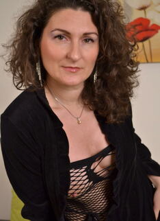 Lovely Milf In Sexy Lingery