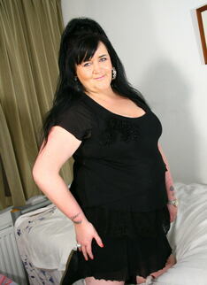 Big Mama Playing With Her Big Tits And Wet Pussy