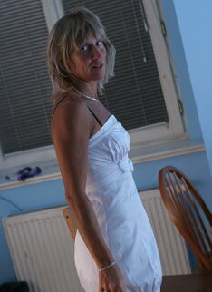Naughty Mature Slut Getting Herself Horny
