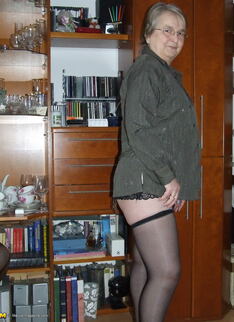 Naughty Mature Slut Playing With Her Self