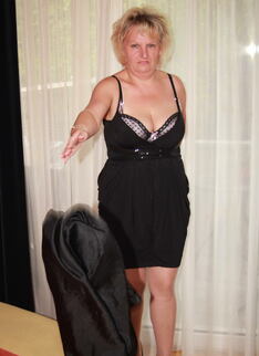 Horny Mature Slut Playing With Herself