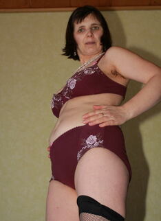 This Naughty Housewife Loves Playing With Herself