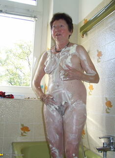 Naughty Mature Slut Gets Dirty With Whipped Cream