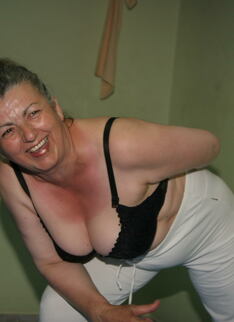 Mature Women Getting Naked During Gymclass
