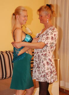 Two Old And Young Lesbians Go At It