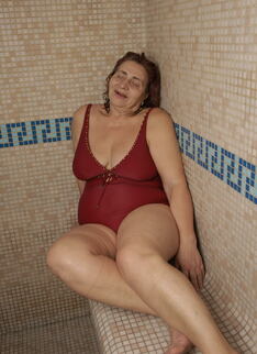 Take A Lokk At An All Female Mature Spa