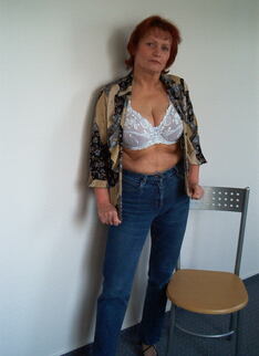 This Horny Mature Slut Loves To Show Off Her Body