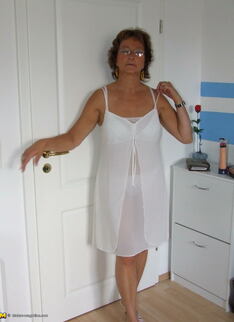 Hairy Amateur Housewife Playing With Her Toy