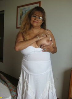 Big Mature Slut Showing Off Her Big Tits