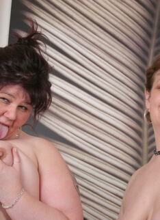 These Mature Lesbians Sure Love To Eat Pussy