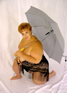 Chunky Mama Wanting You To Cum Fast