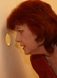 Mama Loves To Suck And Fuck Through The Gloryhole