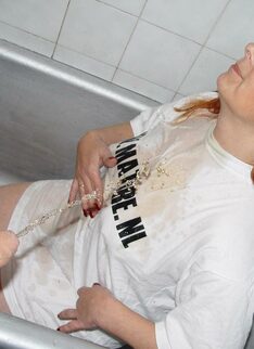 Horny Housewife Playing With A Banana And Getting Piss
