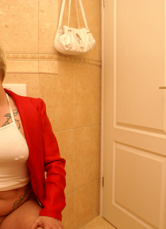 This Mature Slut Gets Taken On A Public Toilet