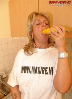 Banana Stuffing Mature