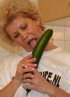 Stuffing Vegetables In Her Cunt