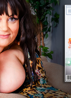 Mature.nl - Beautiful BBW JJ Jewel with her huge breasts and big ass is ready to clean house