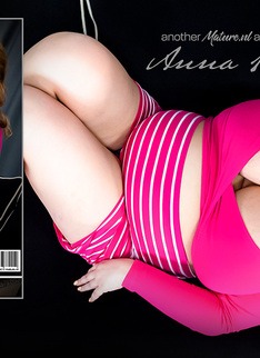 Mature.nl - When curvy mom Anna takes out her huge tits all hell breaks loose